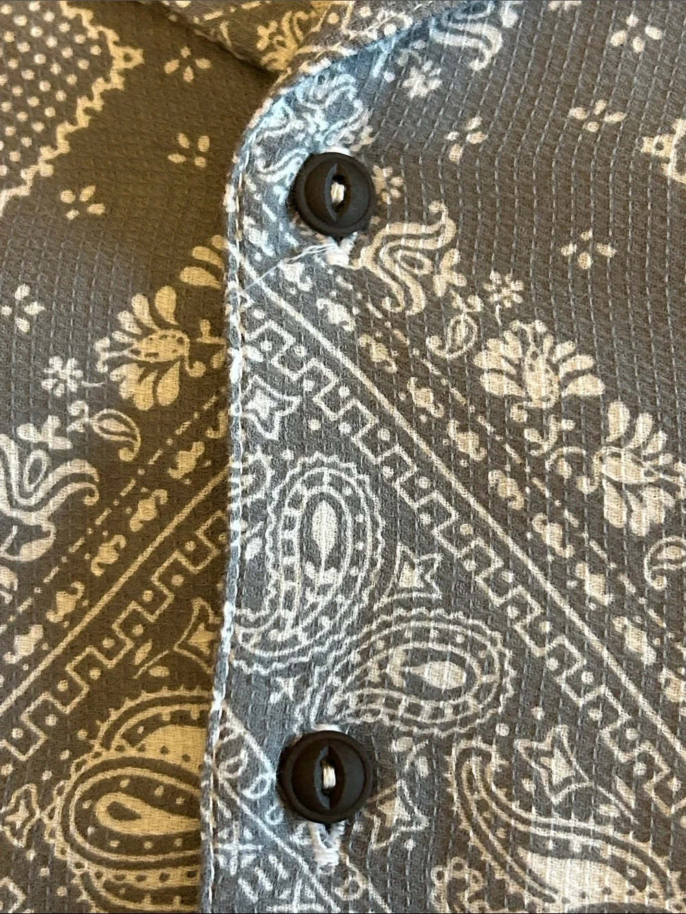 Hiroshi Kato The Wrench Waffle gray Bandana-printShort Sleeve Button-Down Shirt - Picture 5 of 10